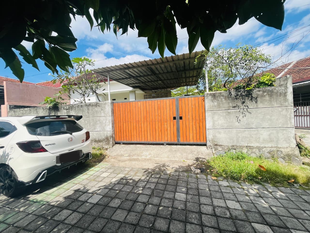 Modern Minimalist House for Sale in Babakan, Mataram